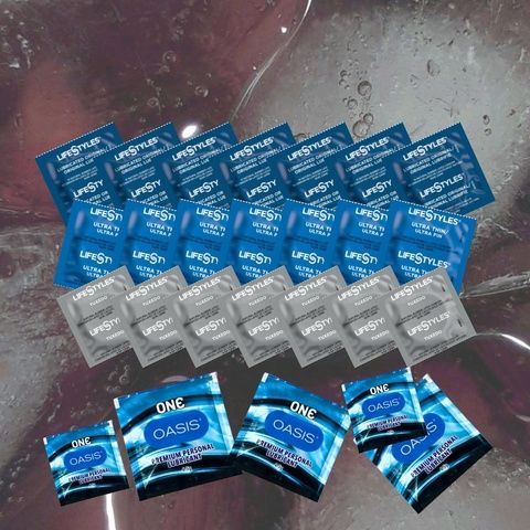 Набір LifeStyles Ultra Lubricated &ndash; 7 шт., LifeStyles Tuxedo Black &ndash; 7 шт., LifeStyles Ultra Thin &ndash; 7 шт., ONE Oasis 3 г &ndash; 5 шт. MM1642 фото