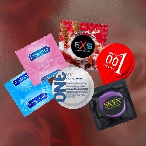 Набір Strawberry Pack: EXS Strawberry Flavoured ароматизовані, полниця, 6 шт.; EXS Glowing ті що світяться 4 шт.; Pasante Ultra Sensitive Touch надтонкі, 6 шт. MM26718 фото